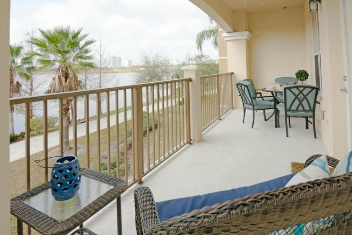 Modern Vacation Apartment With A Lake View At Vista Cay Resort Vc4816 올랜도 외부 사진