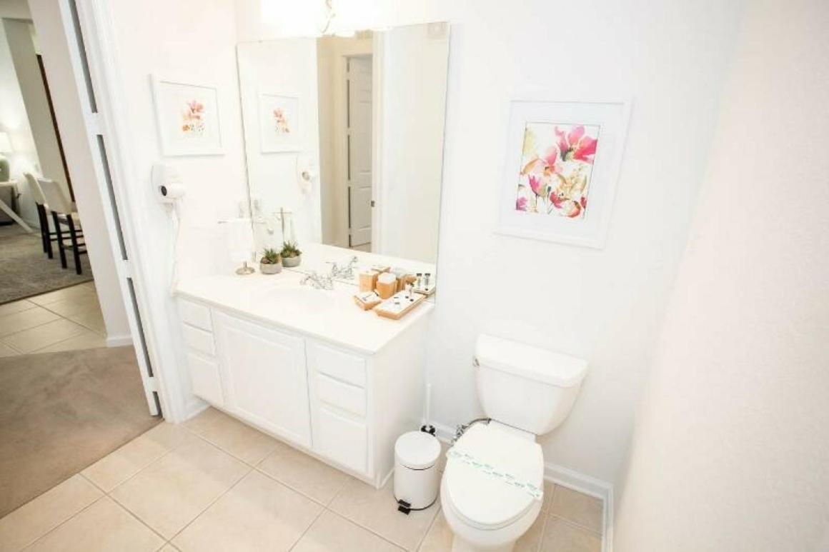 Modern Vacation Apartment With A Lake View At Vista Cay Resort Vc4816 올랜도 외부 사진