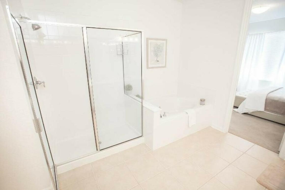 Modern Vacation Apartment With A Lake View At Vista Cay Resort Vc4816 올랜도 외부 사진